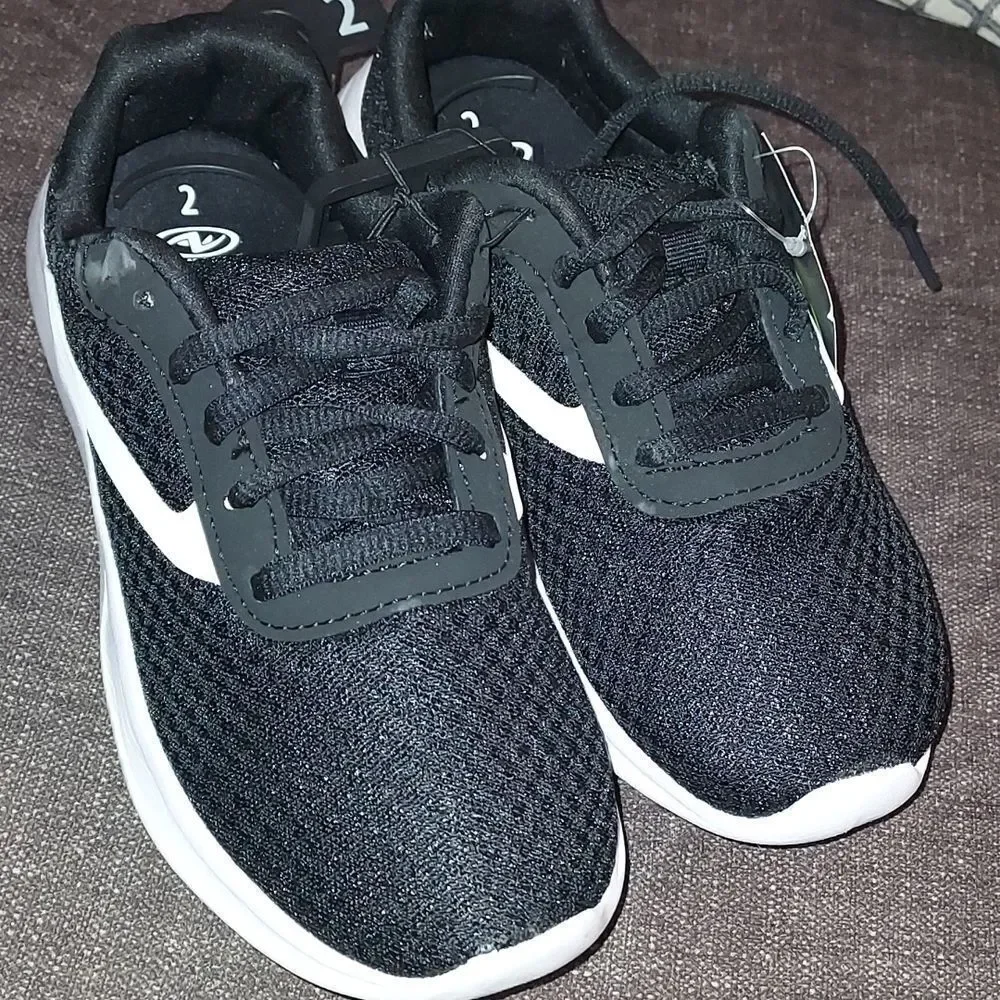 ATHLETIC Works Little boys Mesh Jogger Athletic Sneaker, Size 2